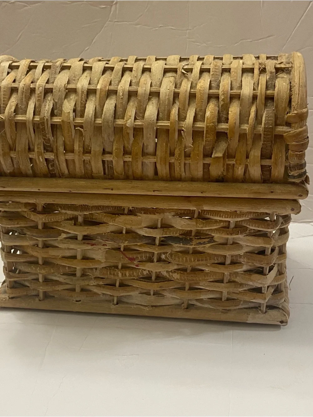 Natural Woven Rattan Storage Basket - Tan chest hand made hinges collection